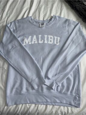 Malibu Crewneck Pullover Sweatshirt in Light Blue